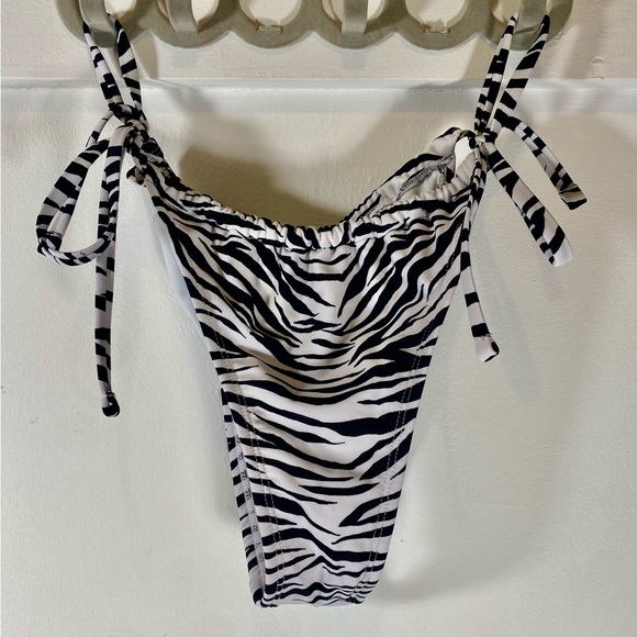 wild fable Other - Wild Fable Zebra Print Medium String Bikini Bottoms
